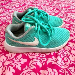 COPY - Little girls Nike’s , aqua green color still in great condition!